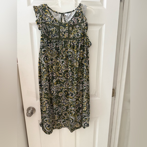 crown & ivy Dresses & Skirts - Crown & Ivy Multicolor Paisley dress